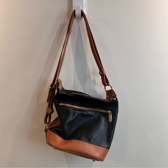 VALENTINA Shoulder Bag 2 Toned Leather Slouchy Zipper Closure Multiple Pockets - Picture 5 of 16